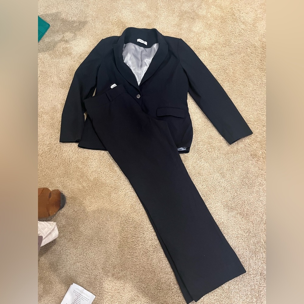 Calvin Klein women’s suit navy blue top/coat 16 bottoms 14